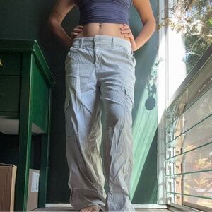 American Eagle Outfitters Light Gray Cargo Pants